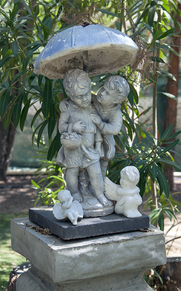Children statue